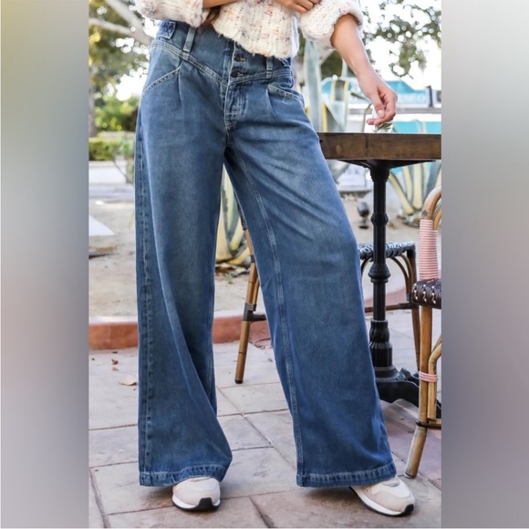 Free People Denim - Free People Super Sweeper Wide Leg Jeans Size Medium
